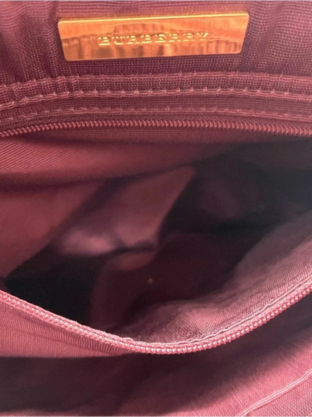 Burberry Vintage Shoulder Bag Nova Check
Bordeaux Leather - Picture 12 of 15